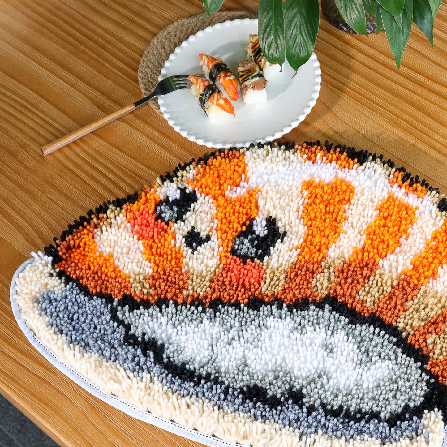 Mochi Maki – Sushi Latch Hook Rug DIY Kit