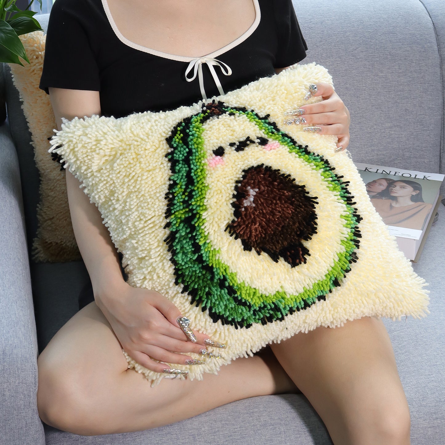 Avo-Hug – Avocado Latch Hook Pillow Cover DIY Kit