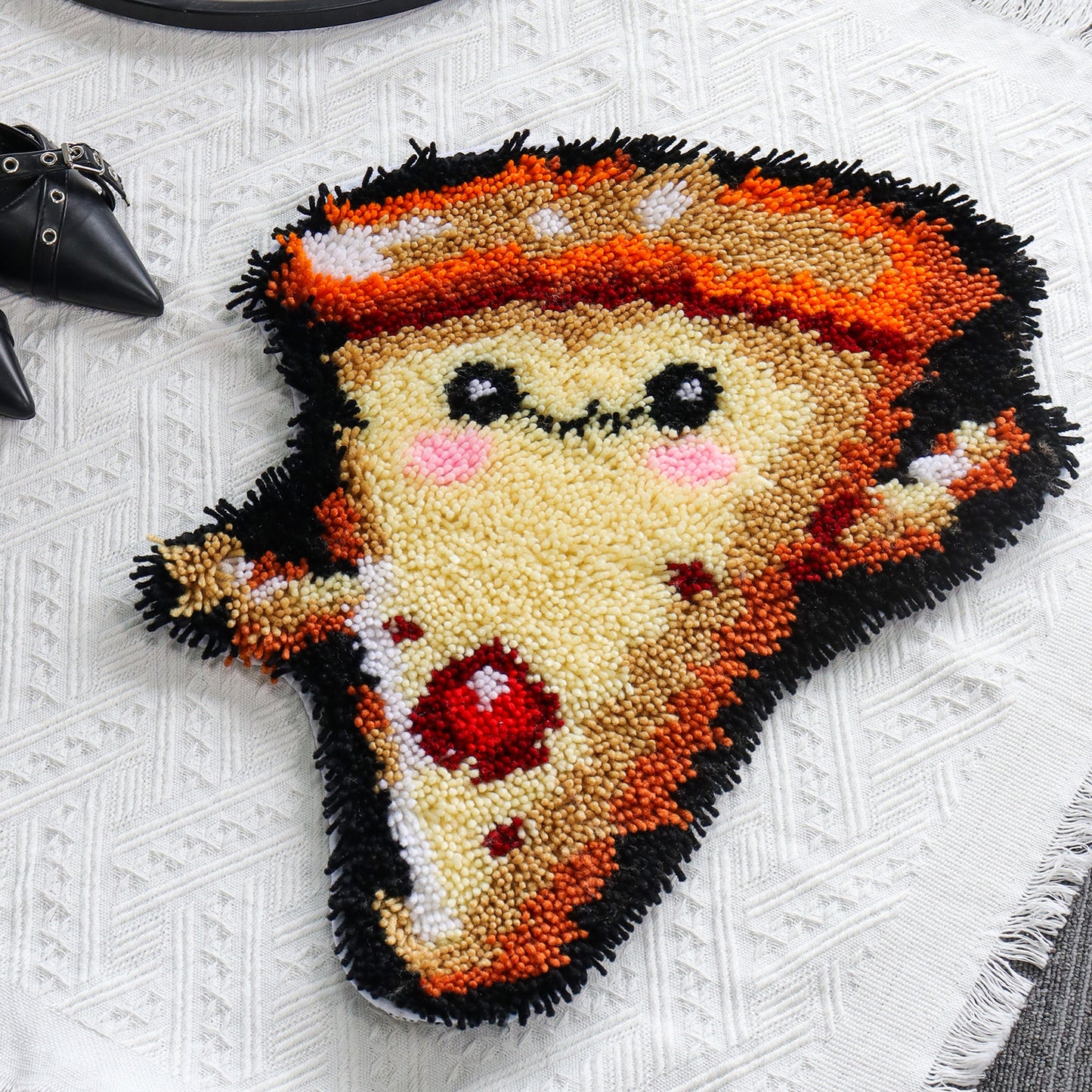 Cheezy Slice – Pizza Latch Hook Rug DIY Kit