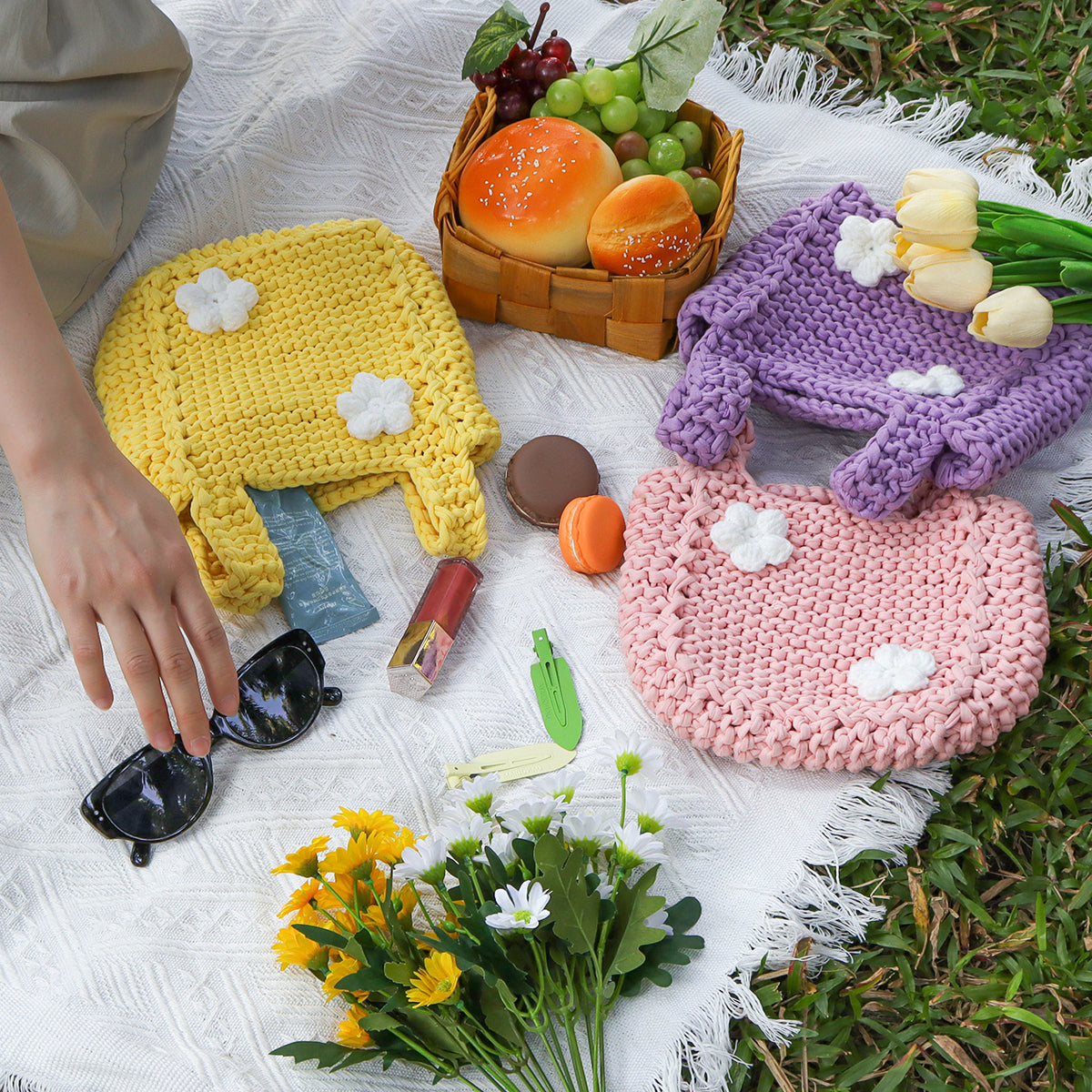 Ivory Petals - Woven Handbag DIY Kit - Yellow
